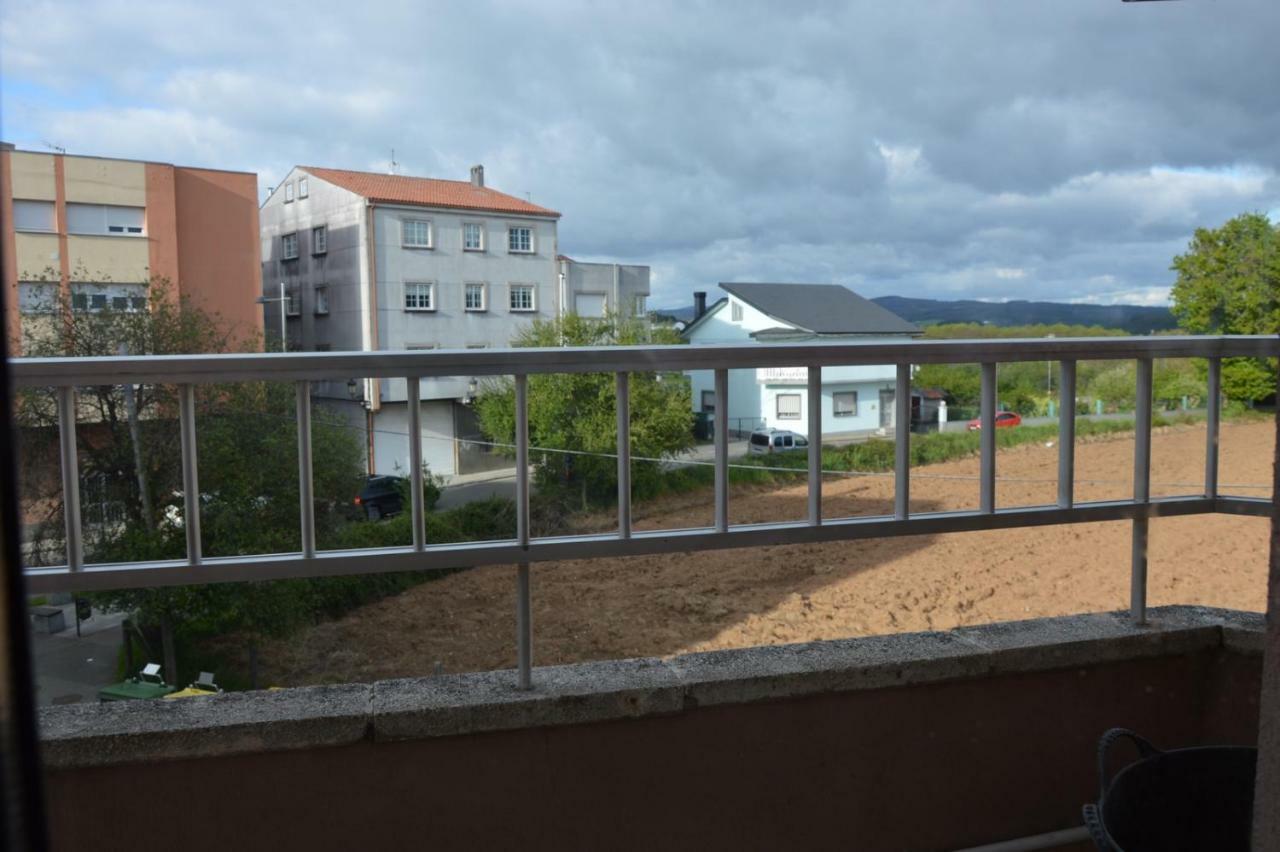 Piso Da Empegada Lägenhet Arzúa Exteriör bild